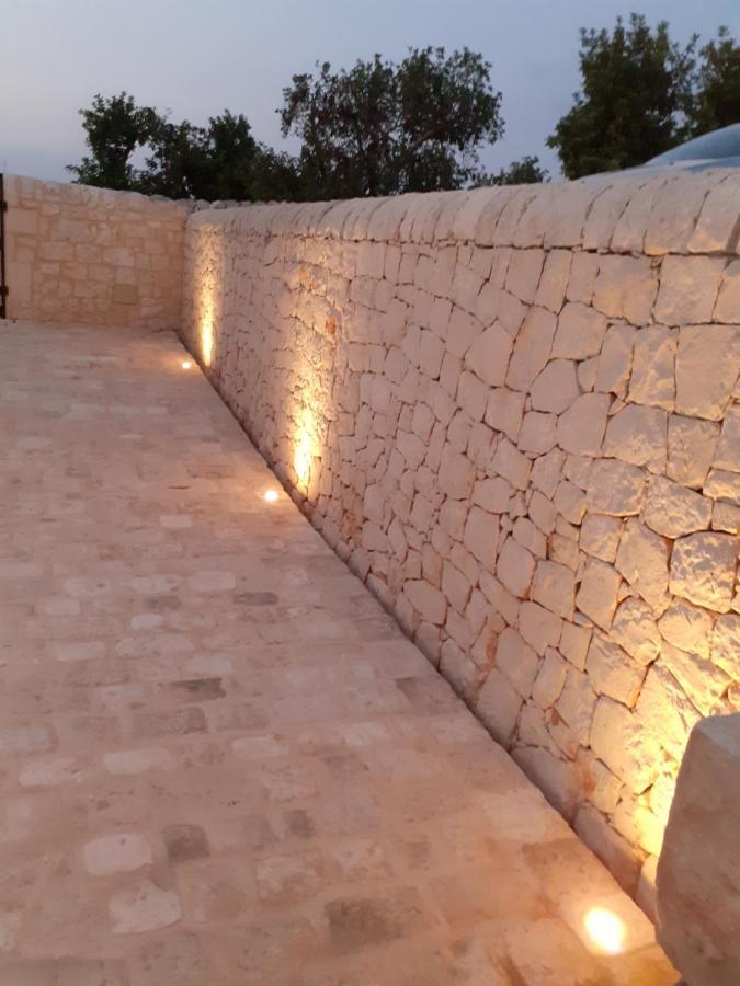 Il Carrubo Holiday House Scicli Bagian luar foto